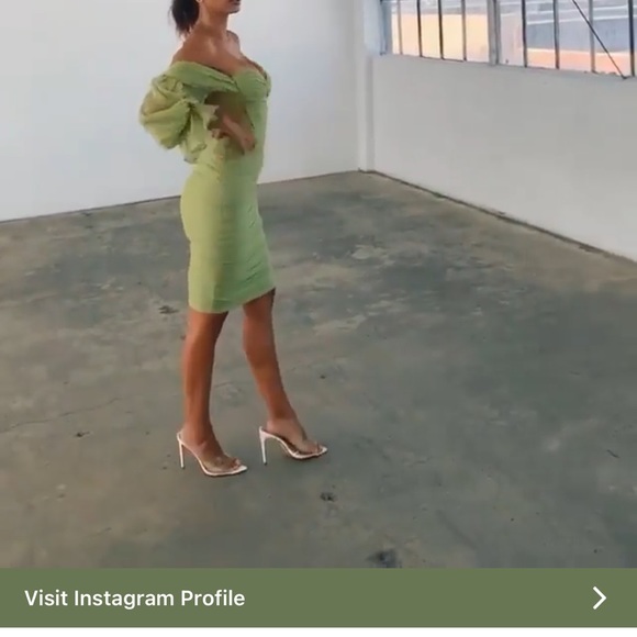 Silk Pleated Off Shoulder Balloon Sleeves Dress brand new Small - Picture 8 of 10